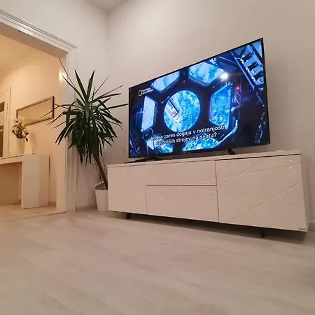 아파트 Amazing View 2